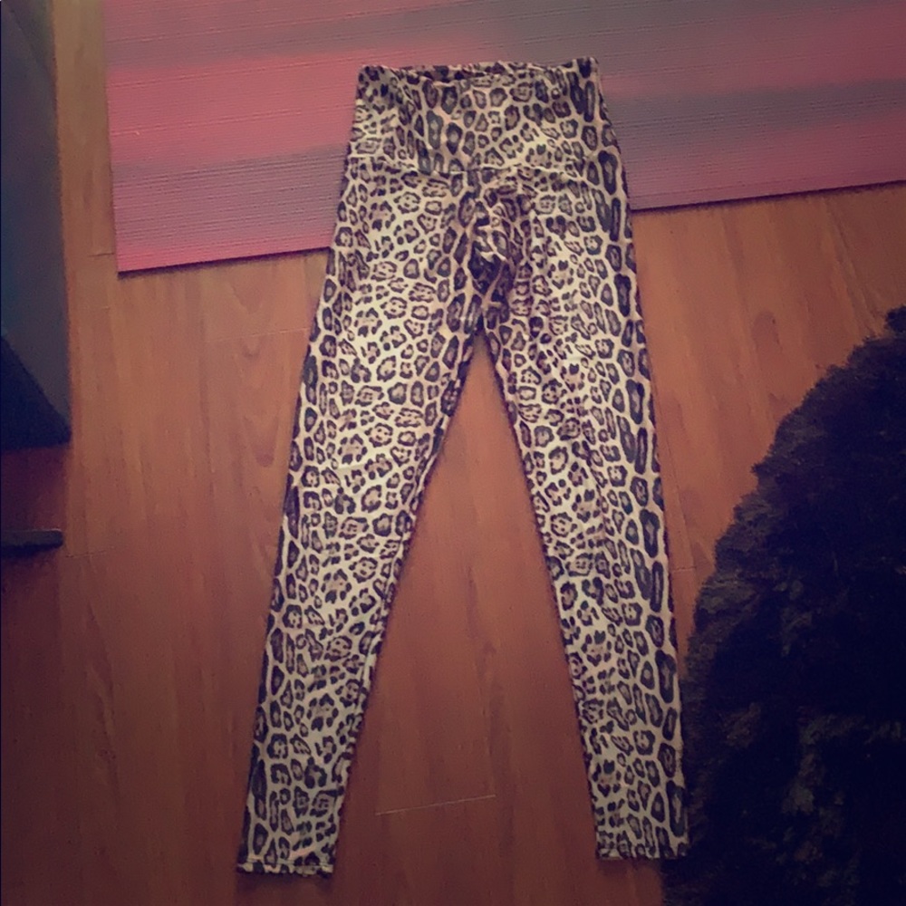 Cheetah nzie flow yoga pants